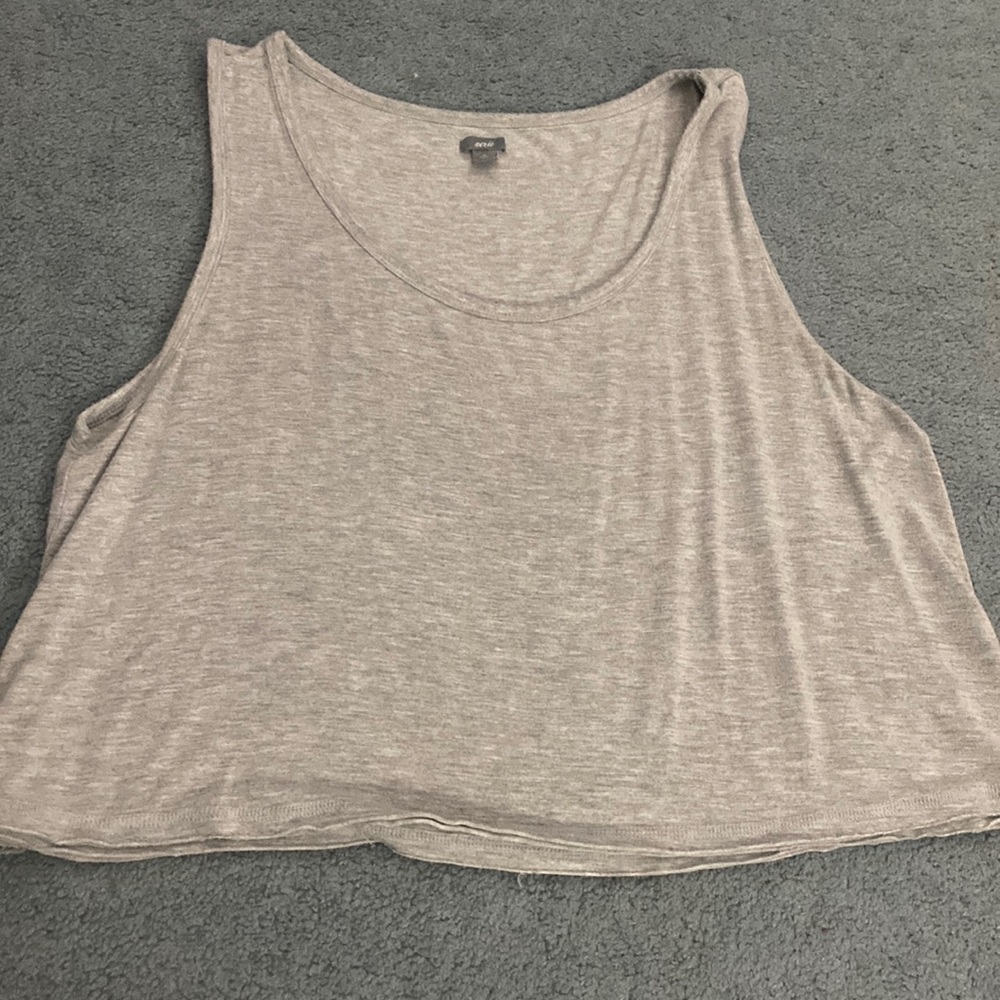 Gray boxy crop tank top